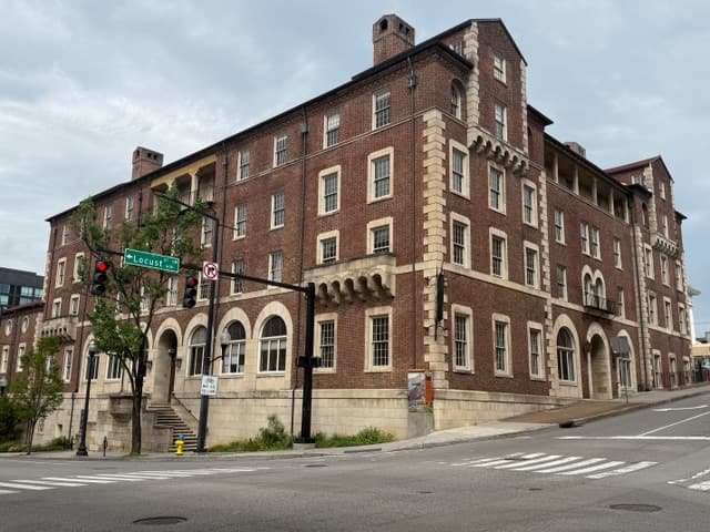 First supporting image